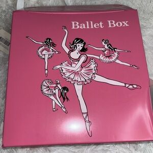 Pink vintage ballet box .